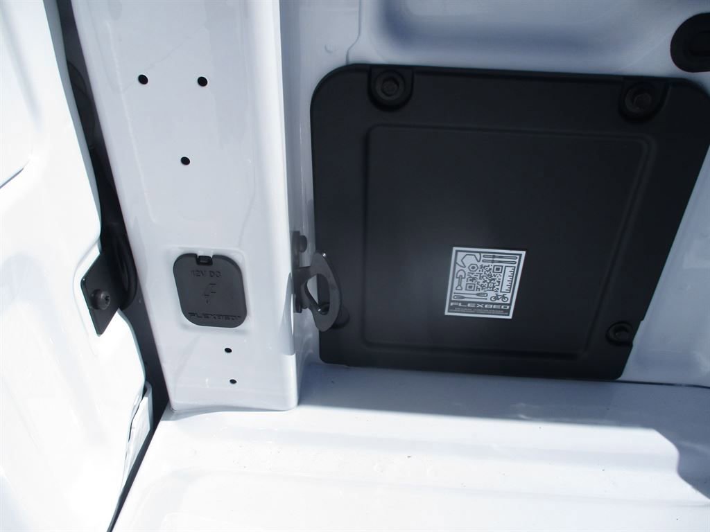 New 2025 Ford Maverick XL image 19