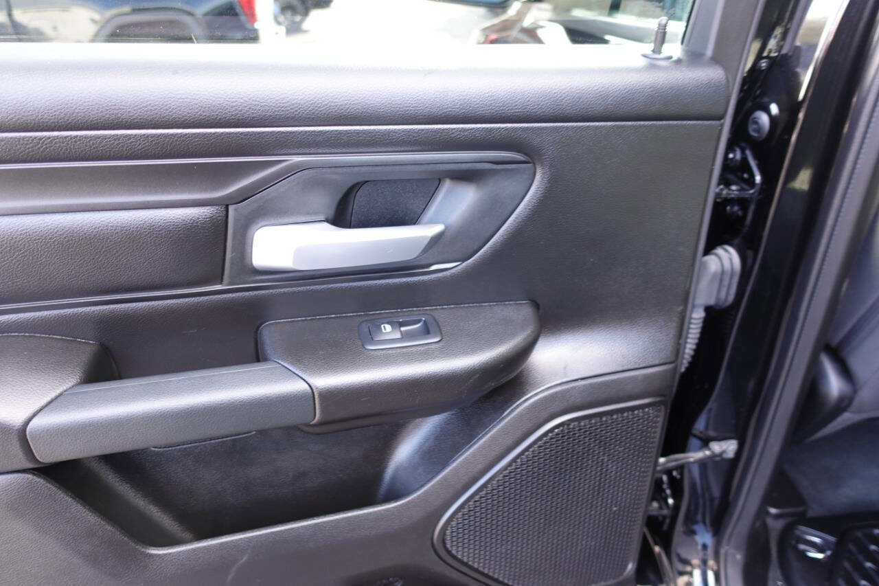 Used 2024 RAM 1500 Tradesman w/ Sport Appearance Package image 21