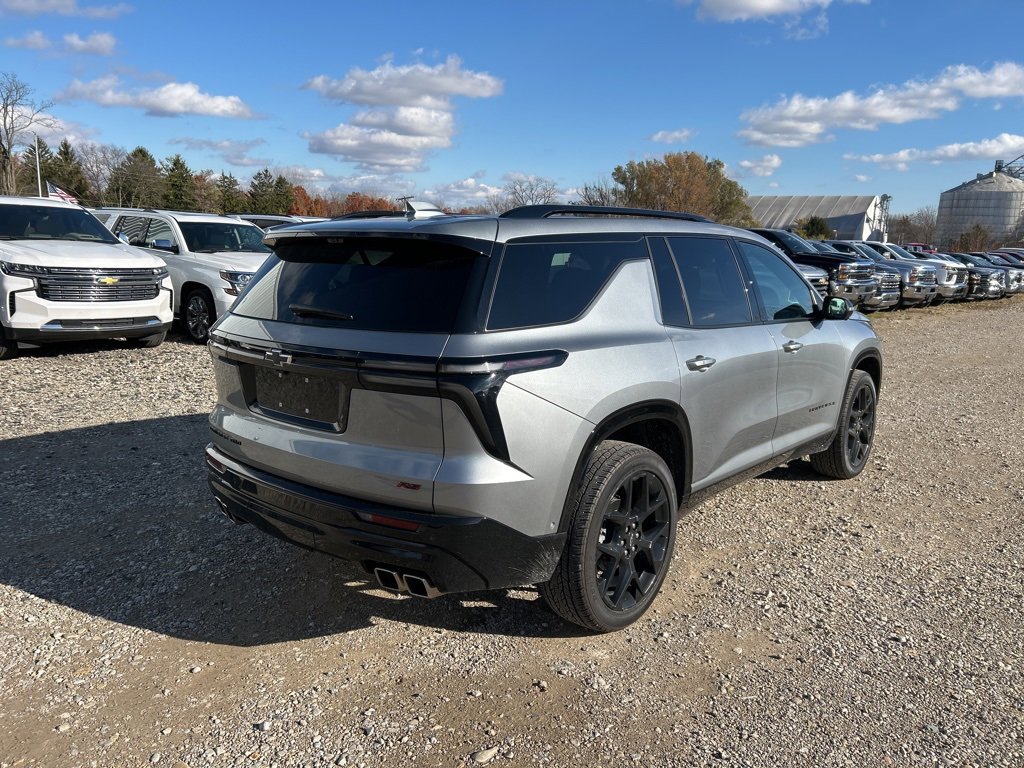 Used 2024 Chevrolet Traverse RS image 5