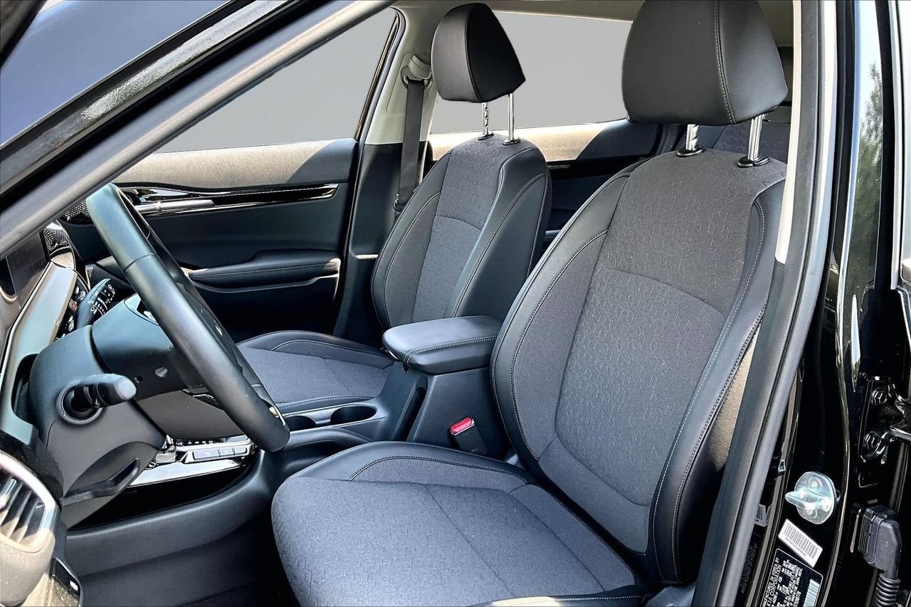 Used 2025 Kia Seltos X-Line AWD/4WD image 20