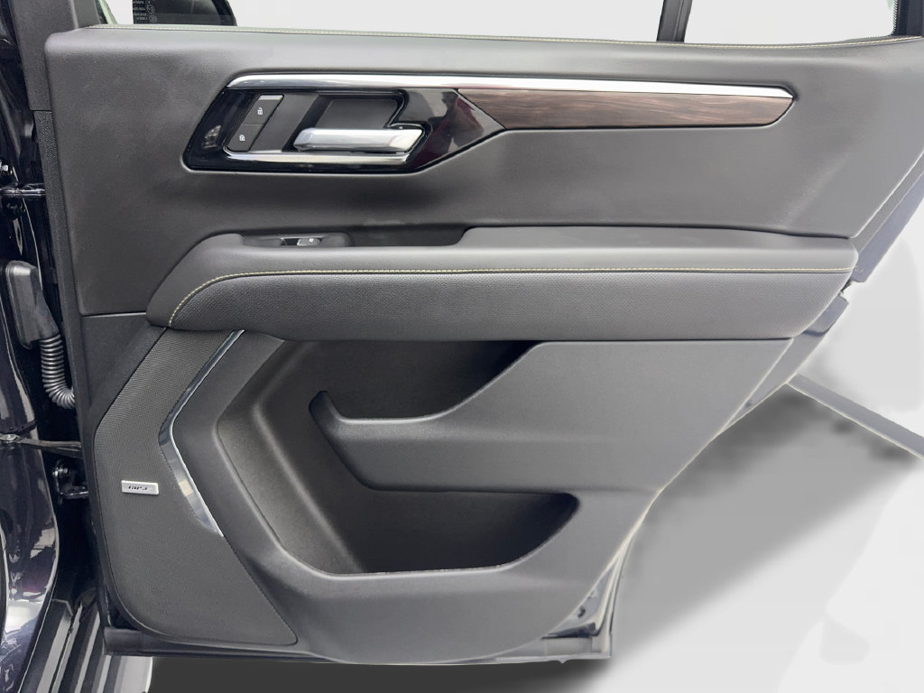 Used 2025 Chevrolet Tahoe Premier RWD image 48