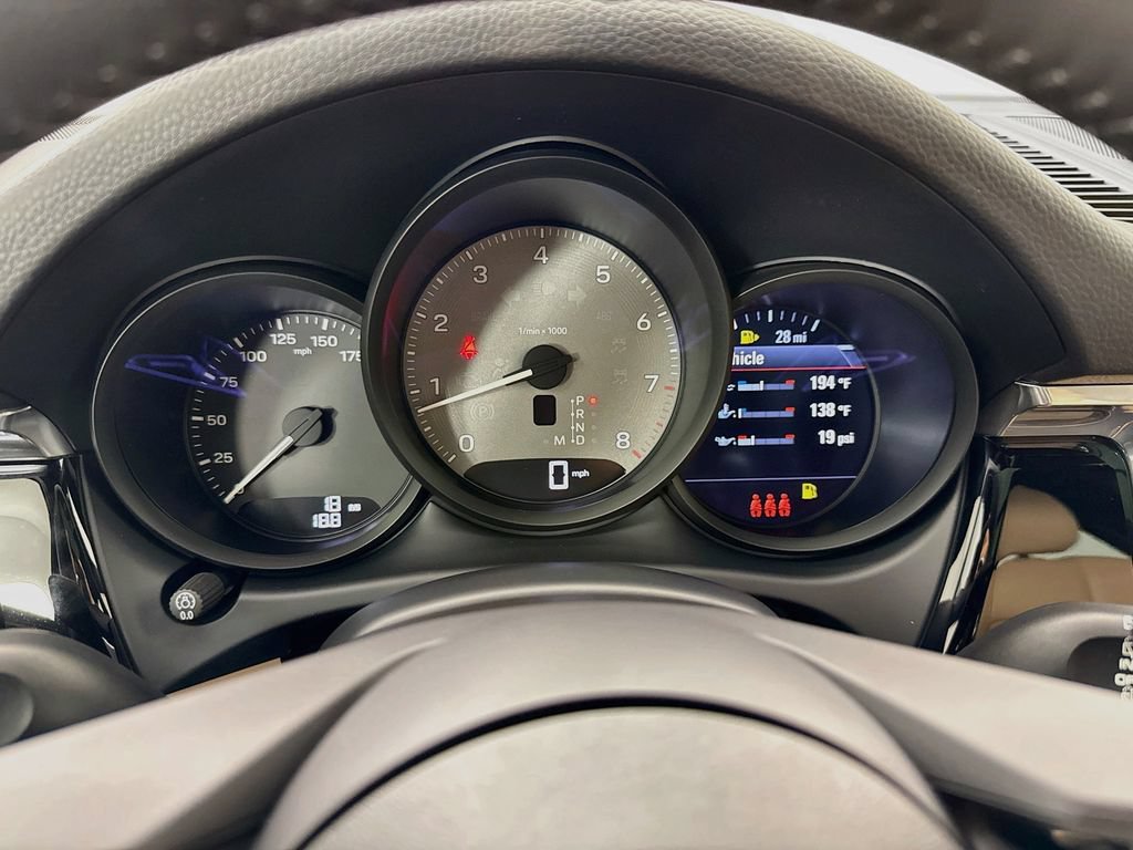 New 2026 Porsche Macan S AWD/4WD image 16