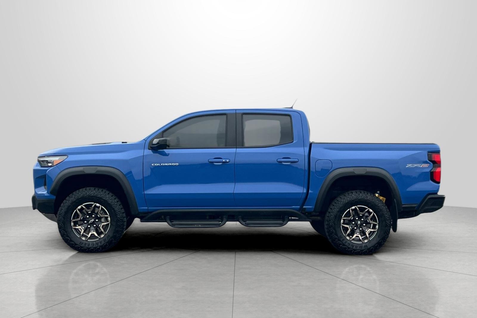 Used 2025 Chevrolet Colorado ZR2 w/ Technology Package image 7