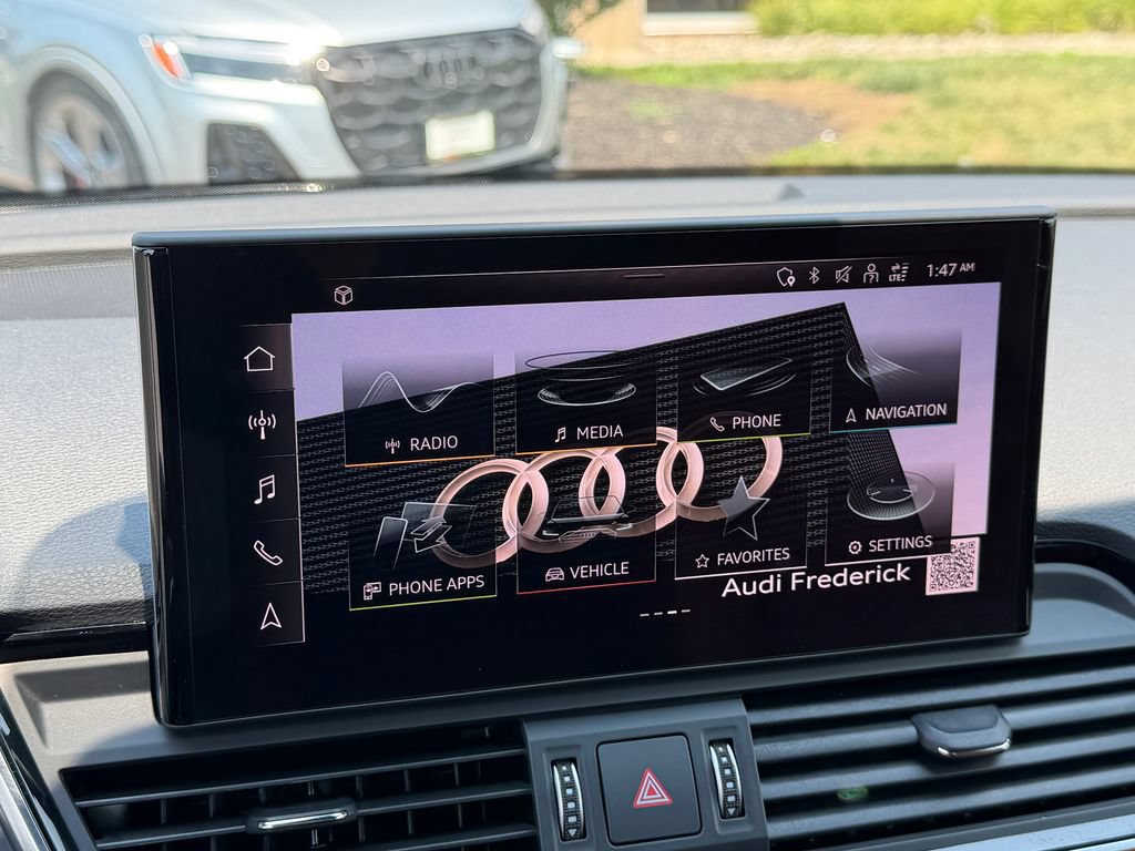 Certified 2023 Audi SQ5 Premium Plus w/ Premium Plus Package AWD/4WD image 29
