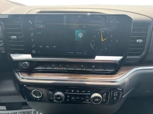 Used 2023 Chevrolet Silverado 1500 LT AWD/4WD image 27