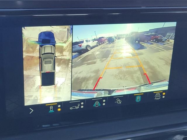 Used 2022 GMC Sierra 1500 AT4 w/ Sierra Safety Plus Package image 17