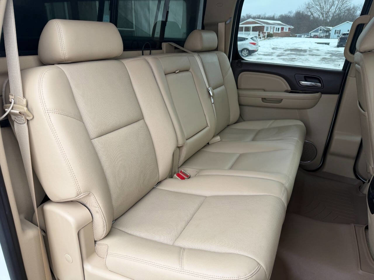 Used 2013 GMC Sierra 2500 Denali w/ Suspension Package, Off-Road image 18