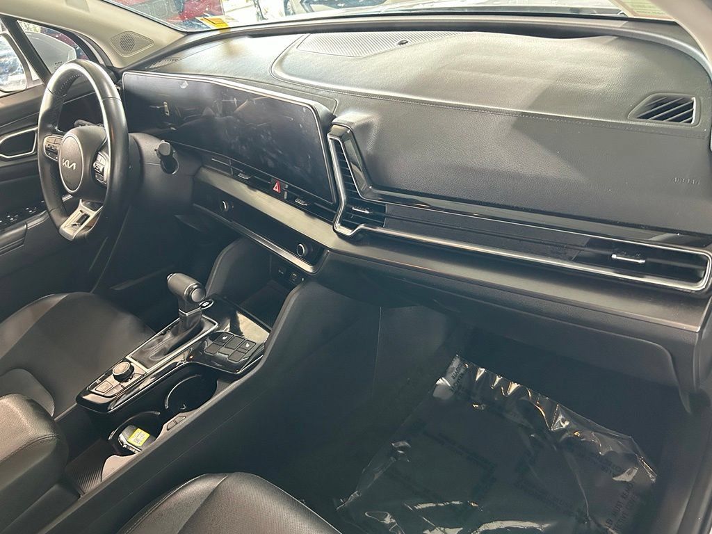 Used 2024 Kia Sportage EX FWD image 42