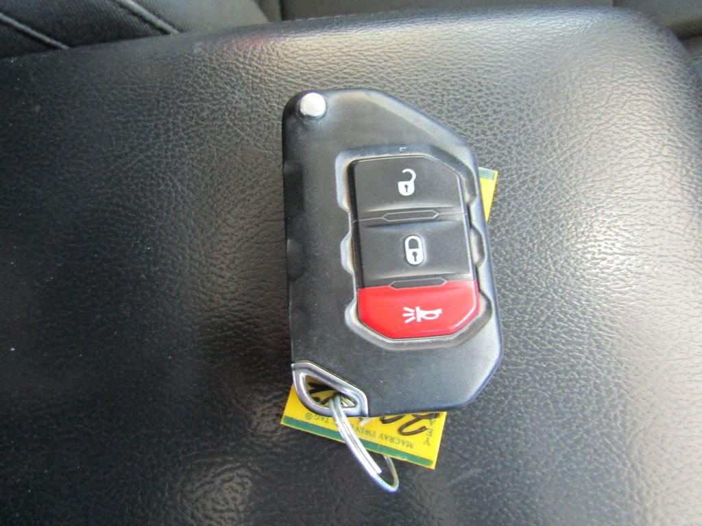 Used 2022 Jeep Wrangler Unlimited Sport AWD/4WD image 27