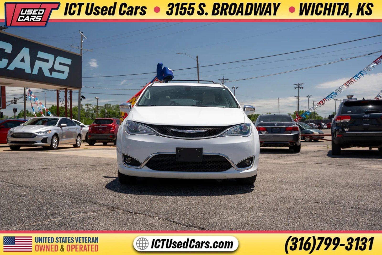 Used 2020 Chrysler Pacifica Limited FWD image 10