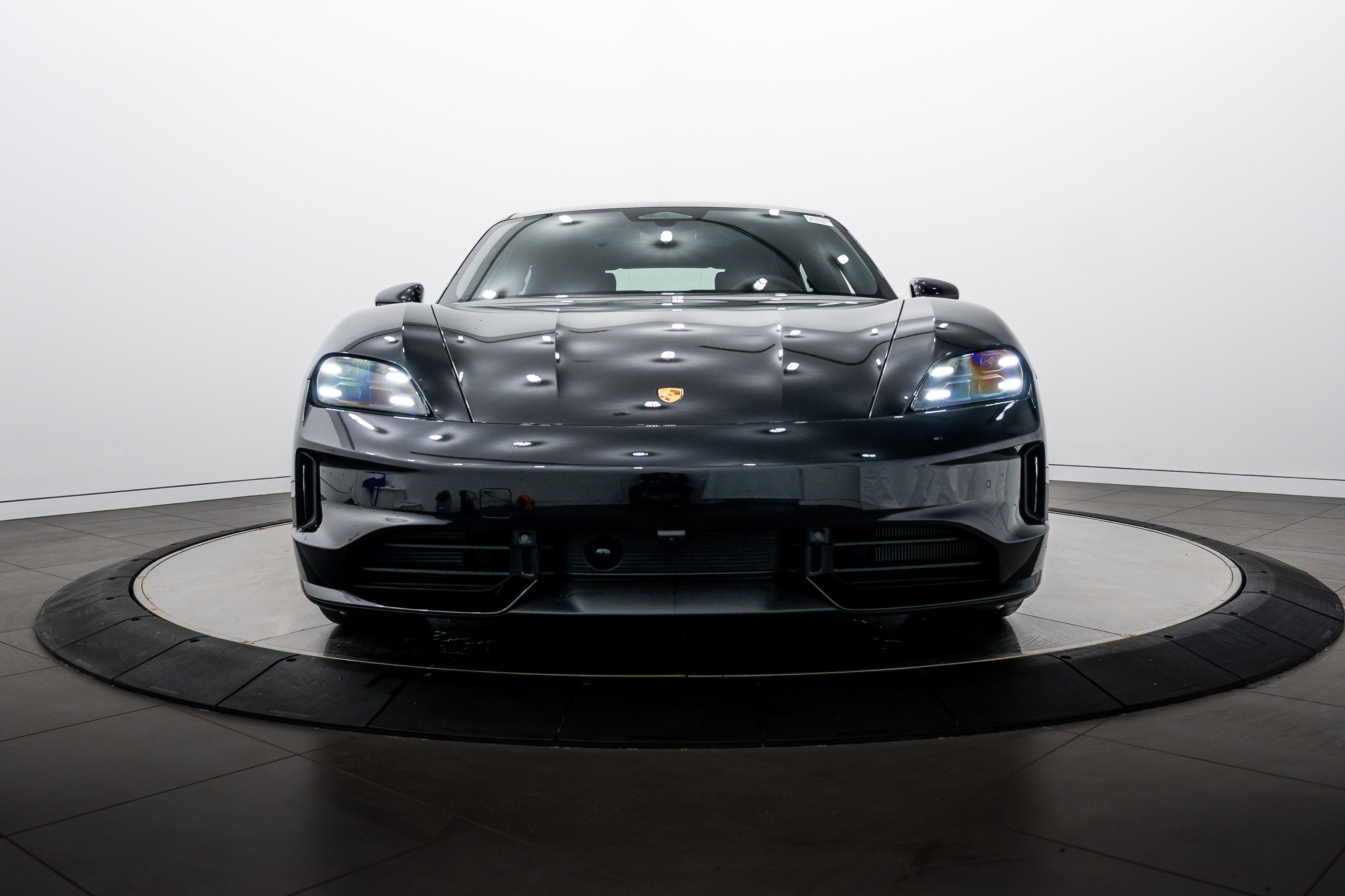 New 2026 Porsche Taycan AWD/4WD image 10