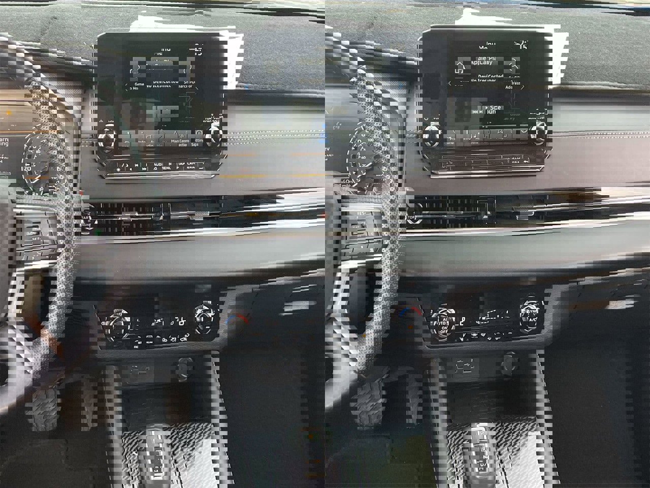 Used 2023 Mitsubishi Outlander SE Black Edition image 14