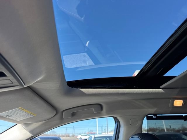 Used 2024 Nissan Pathfinder Platinum w/ Cargo Package image 15