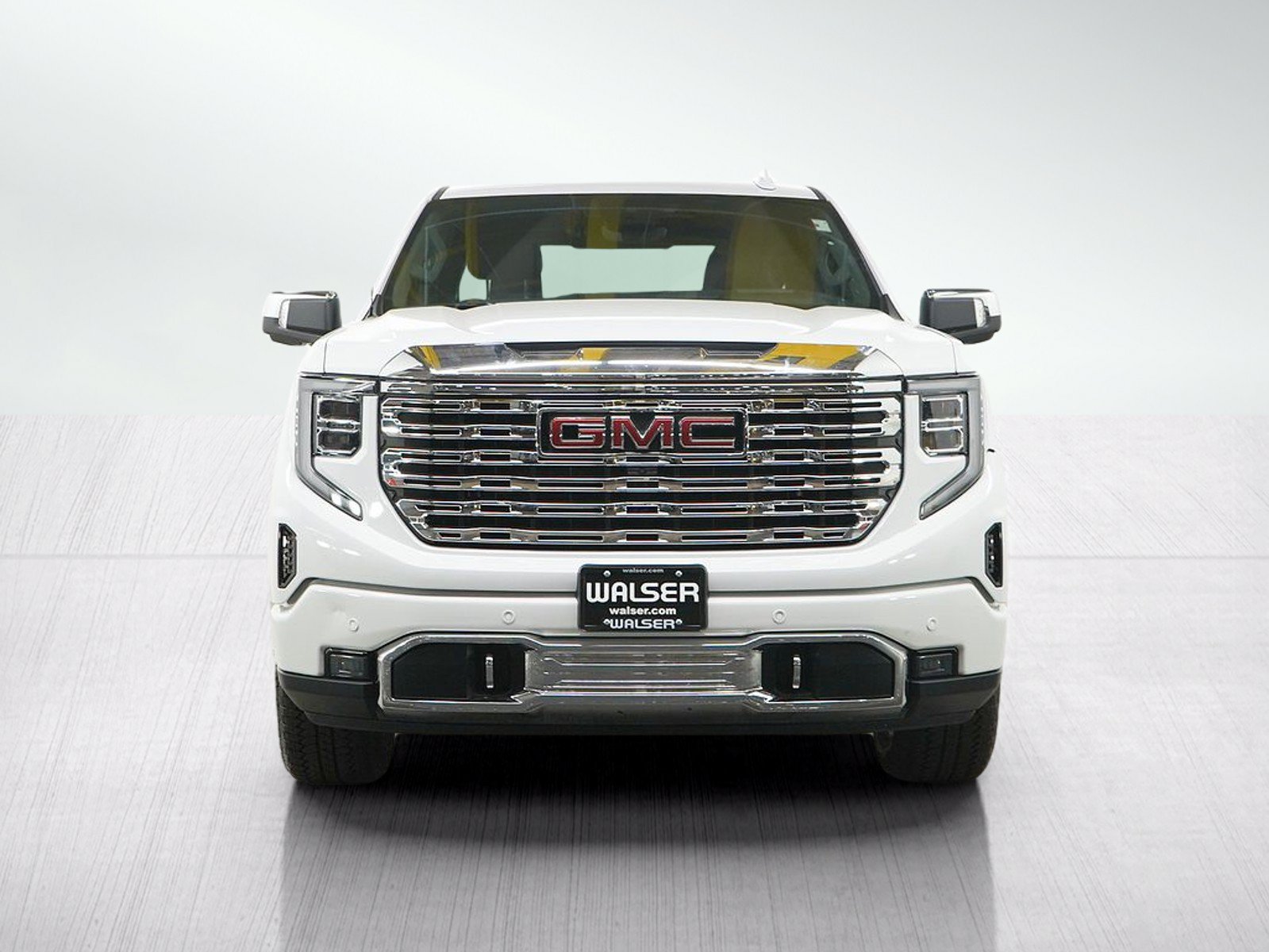 Used 2022 GMC Sierra 1500 Denali w/ Technology Package AWD/4WD image 8
