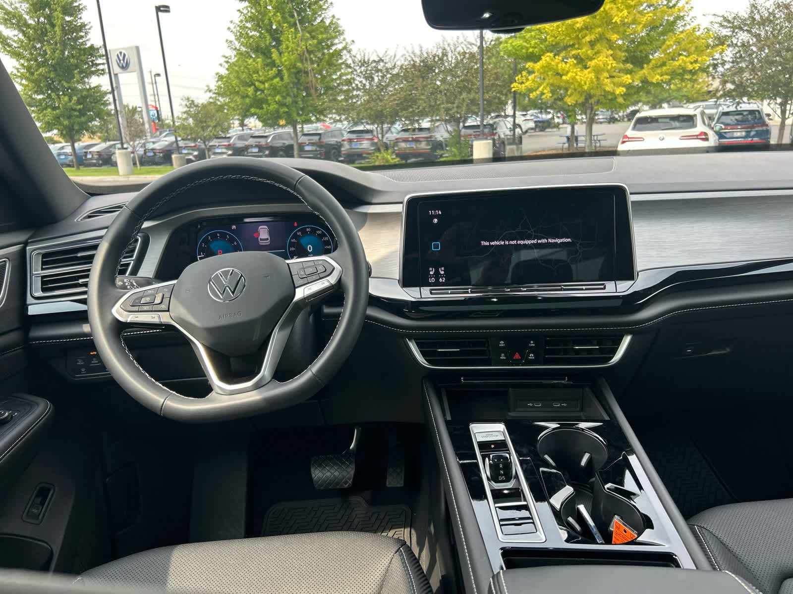 Used 2024 Volkswagen Atlas Cross Sport SE image 16