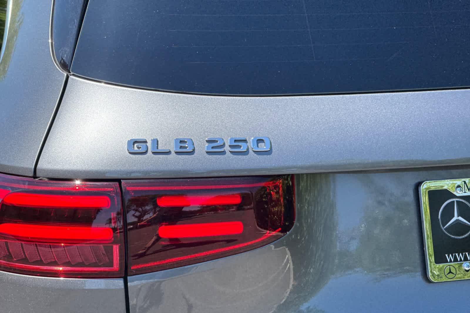 New 2026 Mercedes-Benz GLB 250 image 25