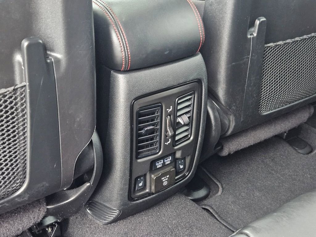 Certified 2025 Dodge Durango GT image 28