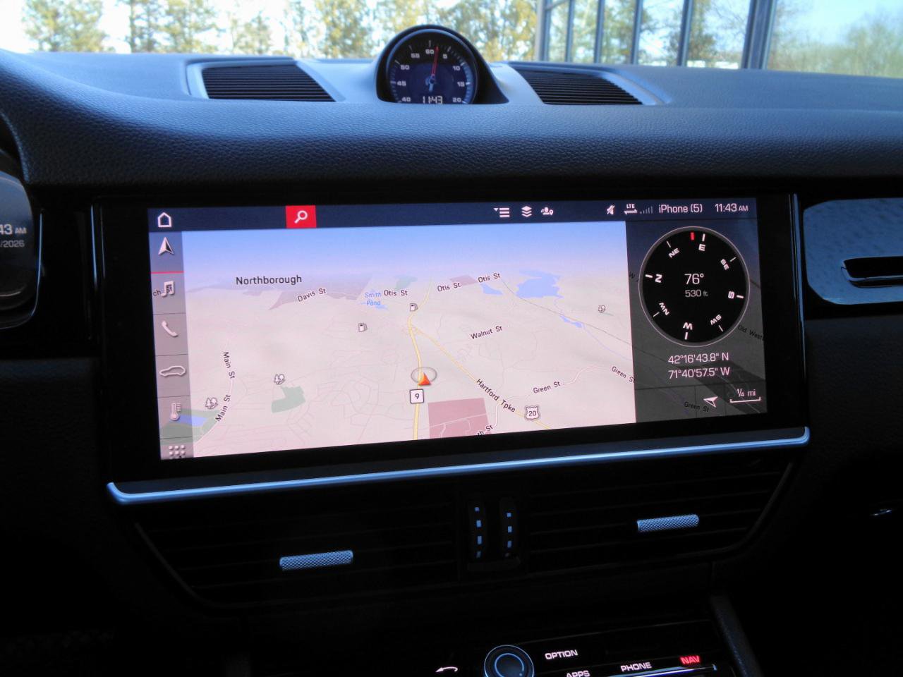 Used 2020 Porsche Cayenne Coupe AWD image 12