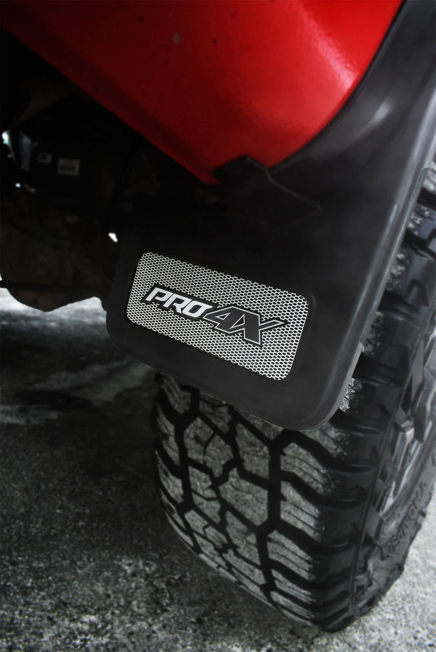 Used 2021 Nissan Titan PRO-4X w/ Pro-4x Convenience Package image 32