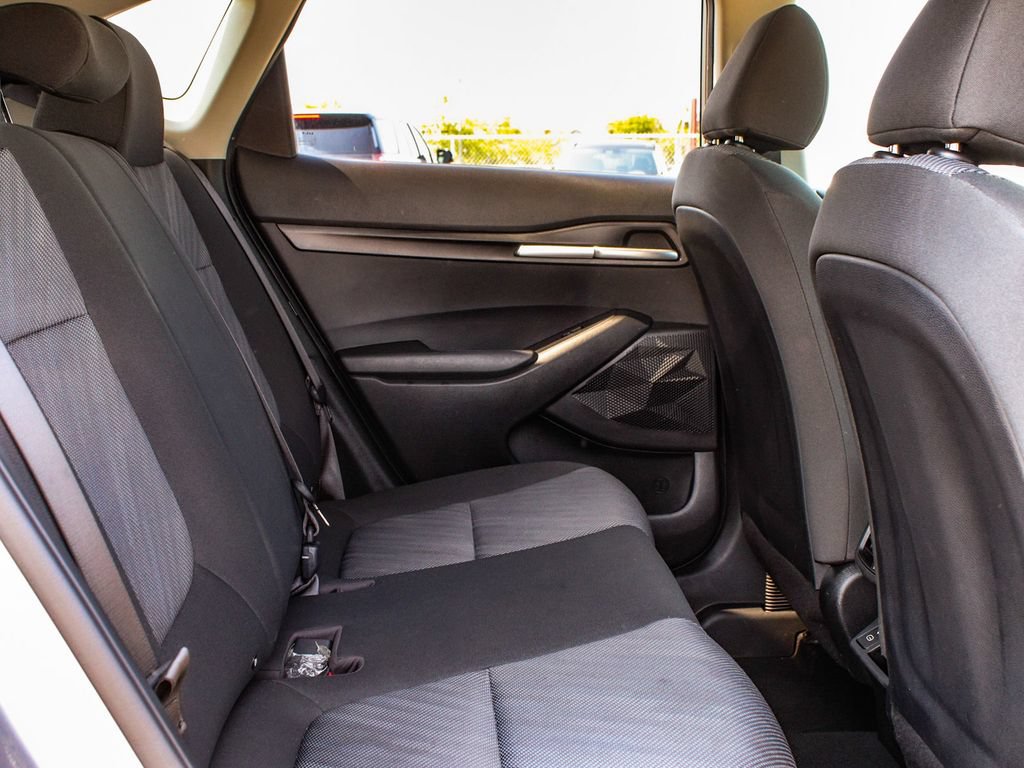 Used 2025 Kia Seltos LX AWD/4WD image 37