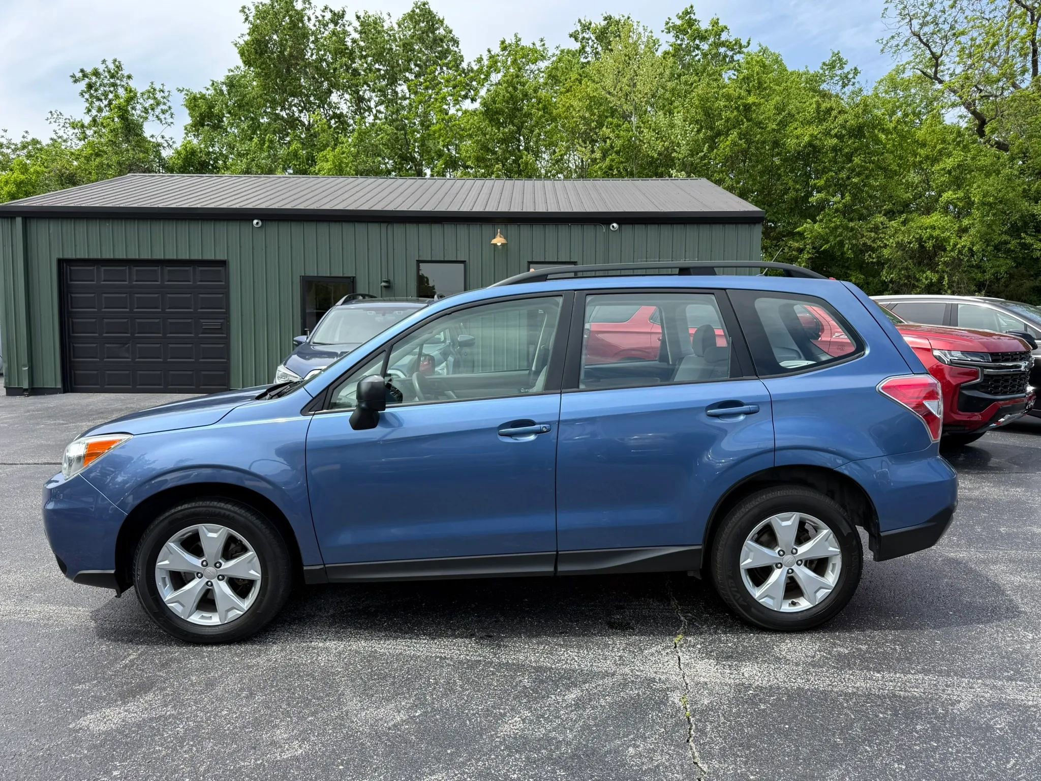 Used 2015 Subaru Forester 2.5i w/ Alloy Wheel Package AWD/4WD image 3