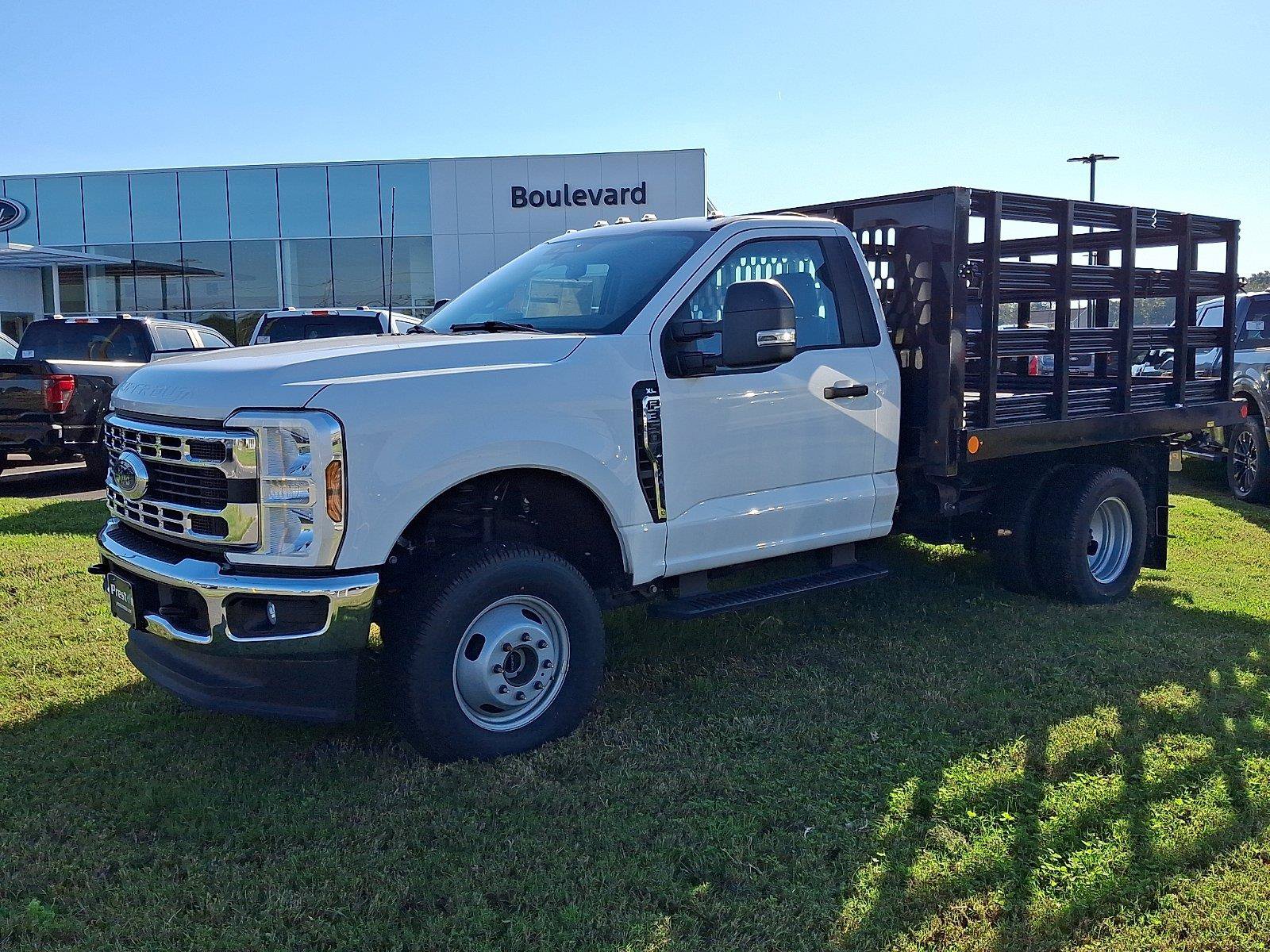 New 2024 Ford F350 XL w/ Snow Plow Prep Package AWD/4WD image 13