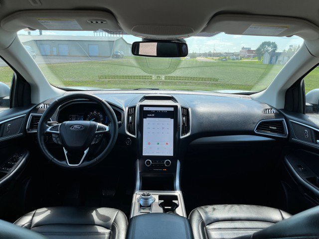Used 2023 Ford Edge SEL w/ Convenience Package image 26