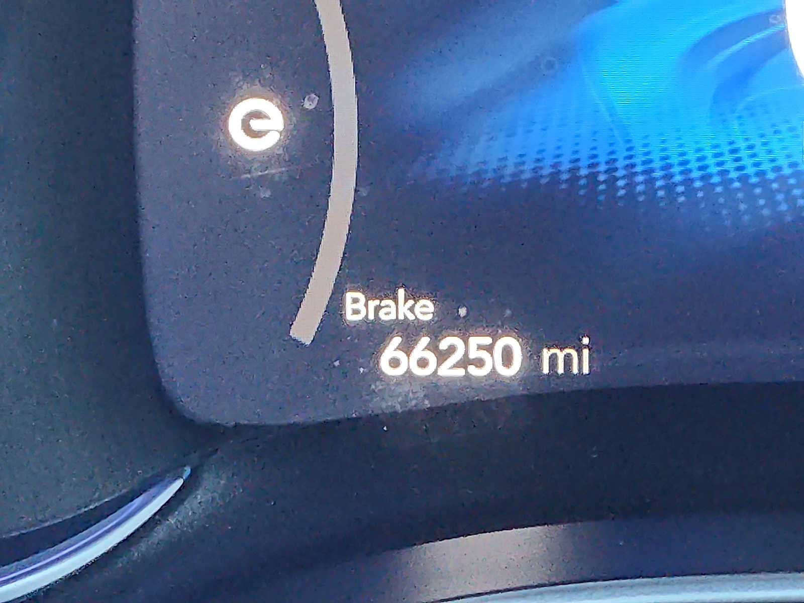 Used 2024 Chrysler Pacifica Select image 19