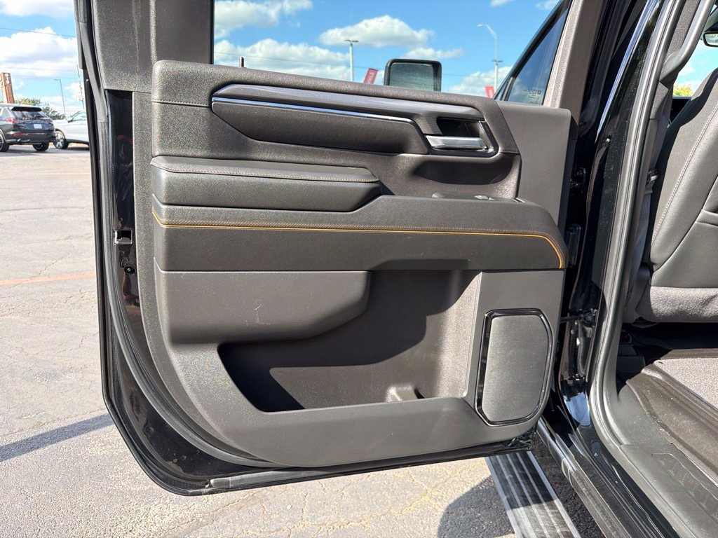 Used 2024 GMC Sierra 2500 AT4 w/ Technology Package AWD/4WD image 34