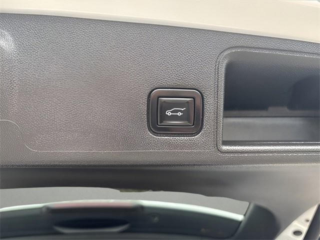 Used 2022 GMC Terrain SLT image 20