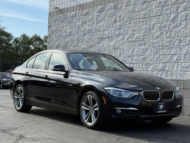 Used 2018 BMW 328d xDrive Sedan w/ Premium Package AWD/4WD image 4