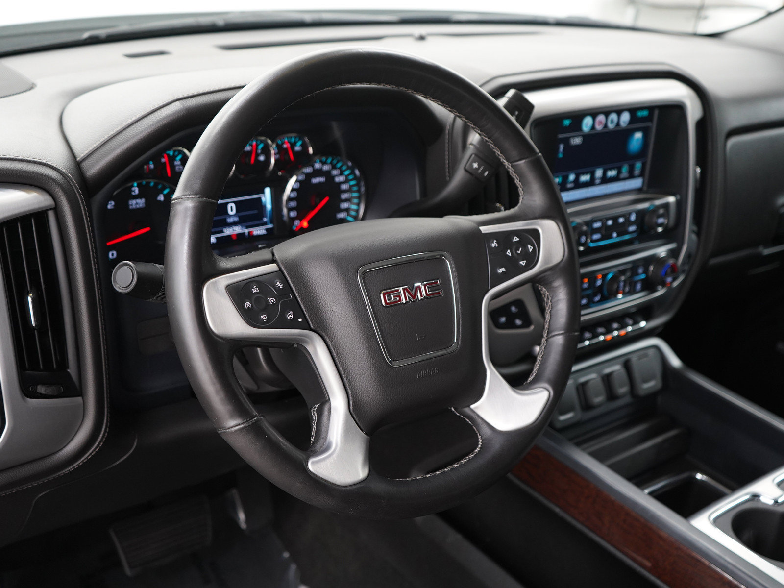 Used 2018 GMC Sierra 1500 SLT AWD/4WD image 19