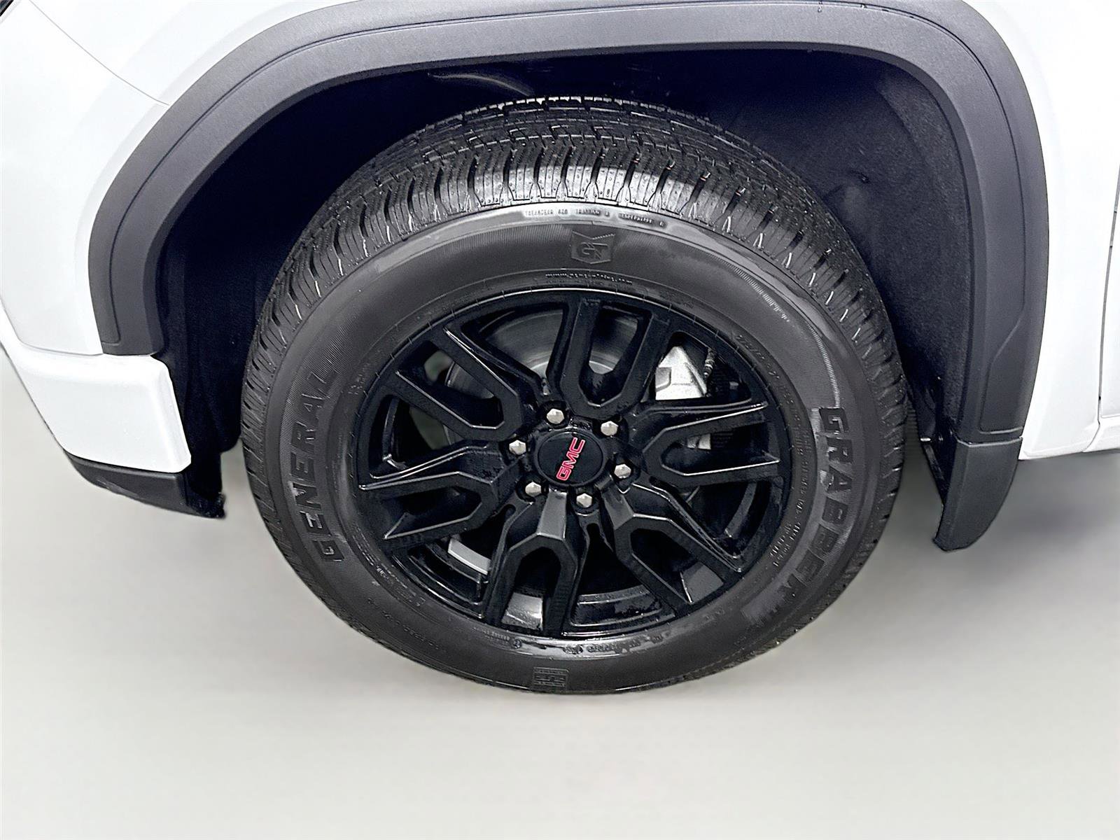 New 2025 GMC Sierra 1500 Elevation w/ Preferred Package image 24