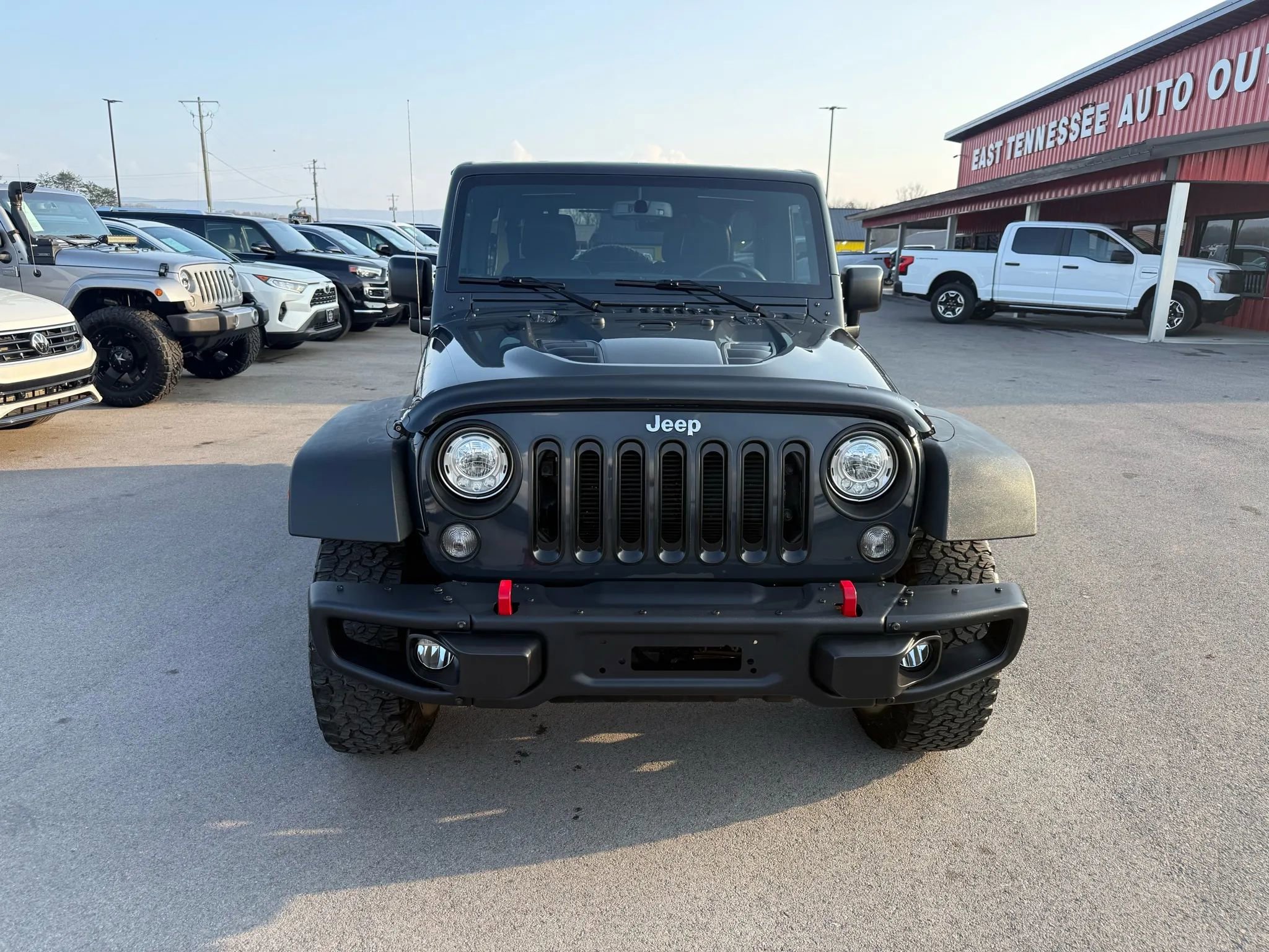 Used 2017 Jeep Wrangler Unlimited Rubicon AWD/4WD image 6