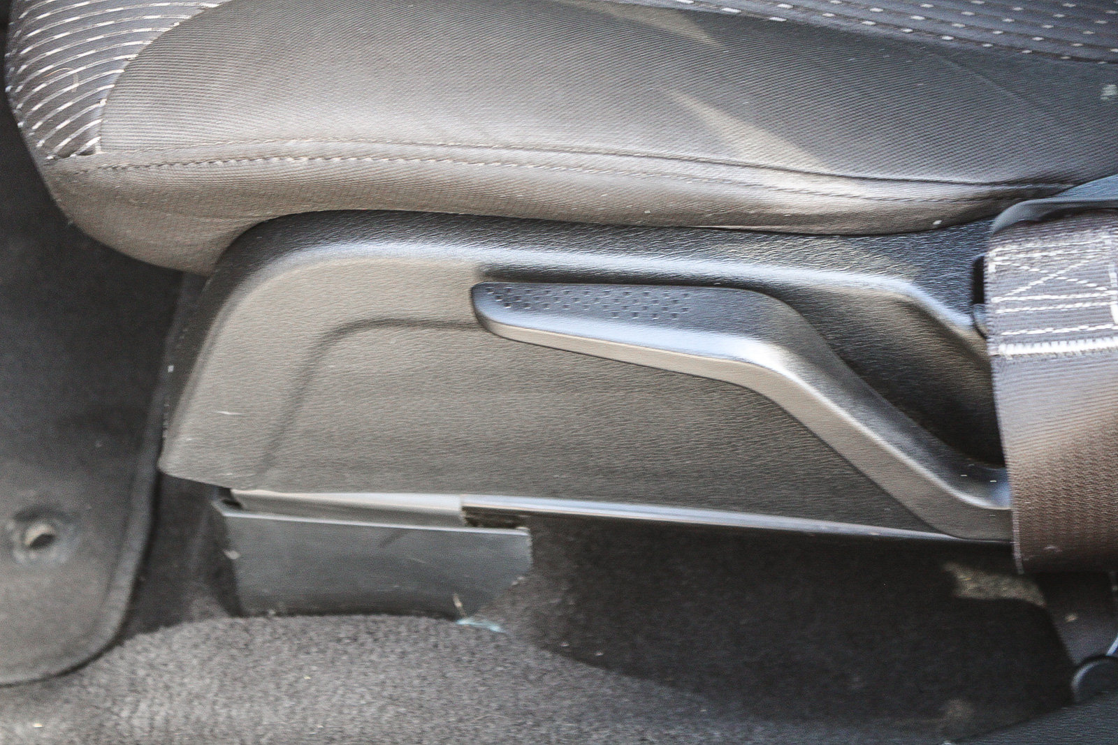 Used 2020 Dodge Journey SE FWD image 24