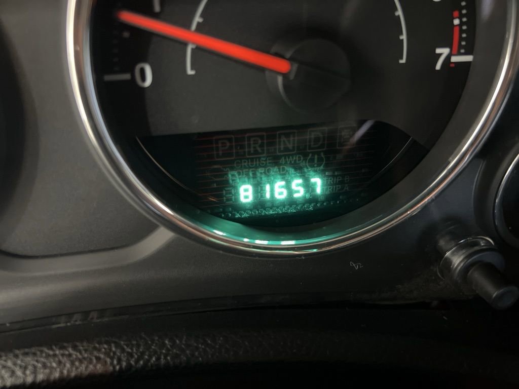 Used 2012 Jeep Wrangler Unlimited Rubicon w/ Connectivity Group image 11