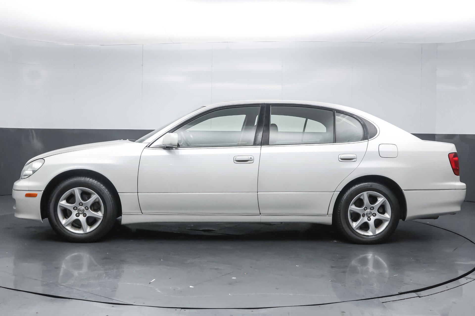 Used 2003 Lexus GS 300 w/ Leather Trim Pkg RWD image 2