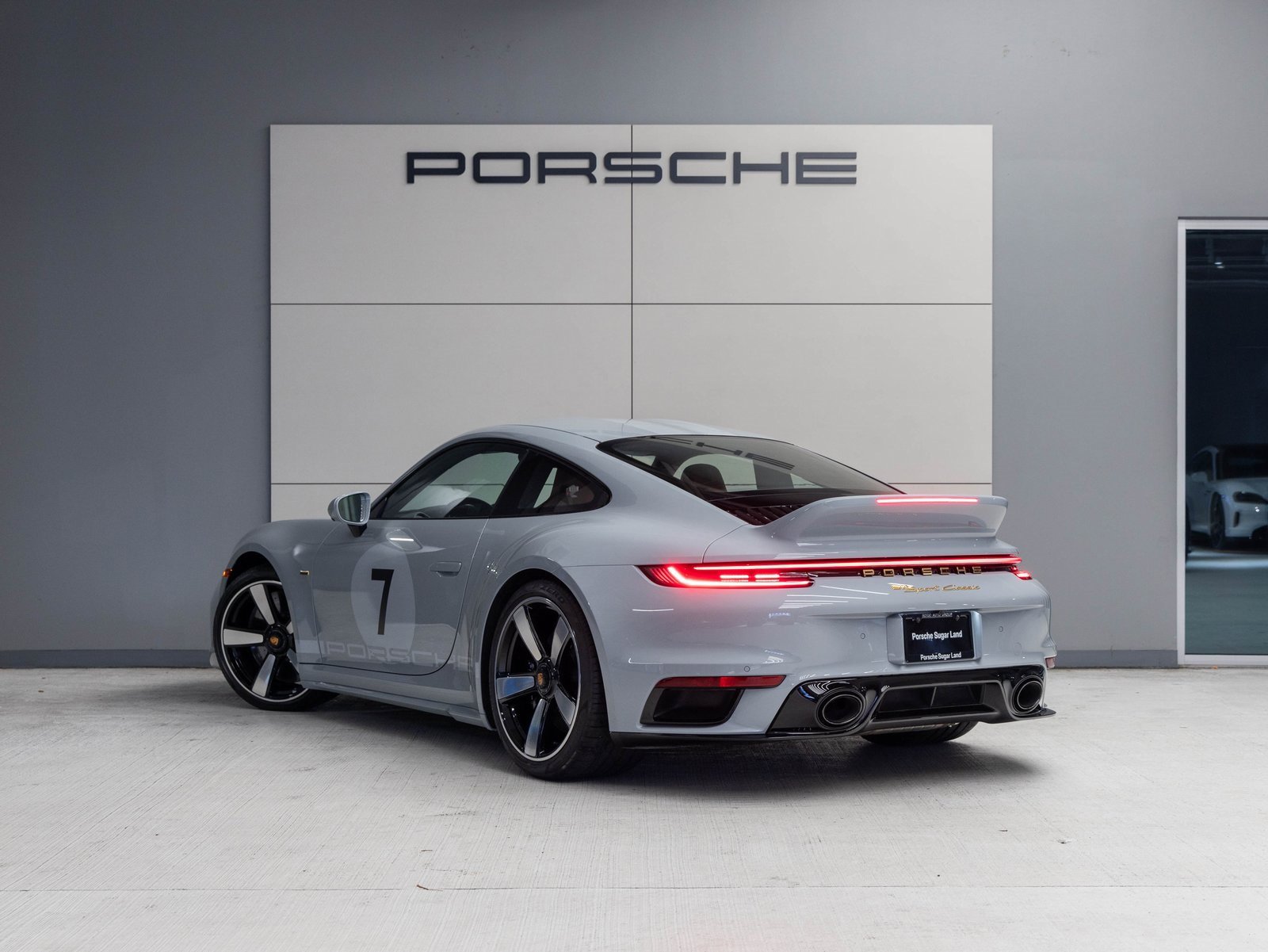 Used 2023 Porsche 911 Sport Classic image 3
