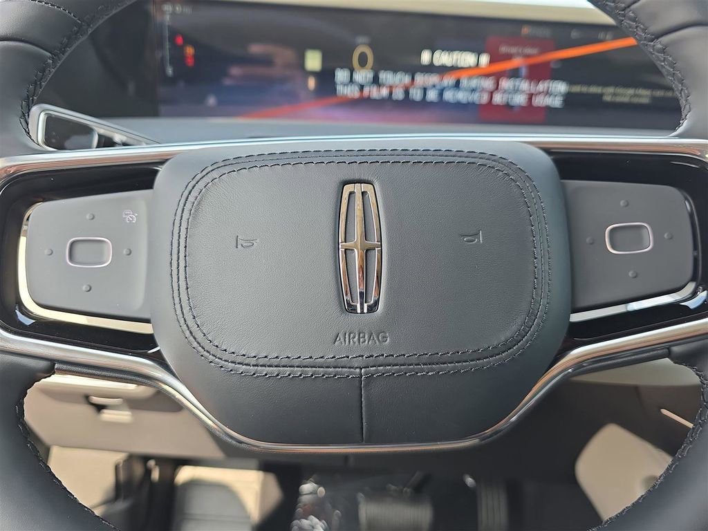 New 2025 Lincoln Nautilus Reserve image 25