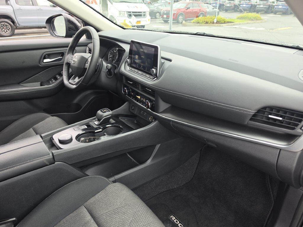 Certified 2026 Nissan Rogue SV AWD/4WD image 23
