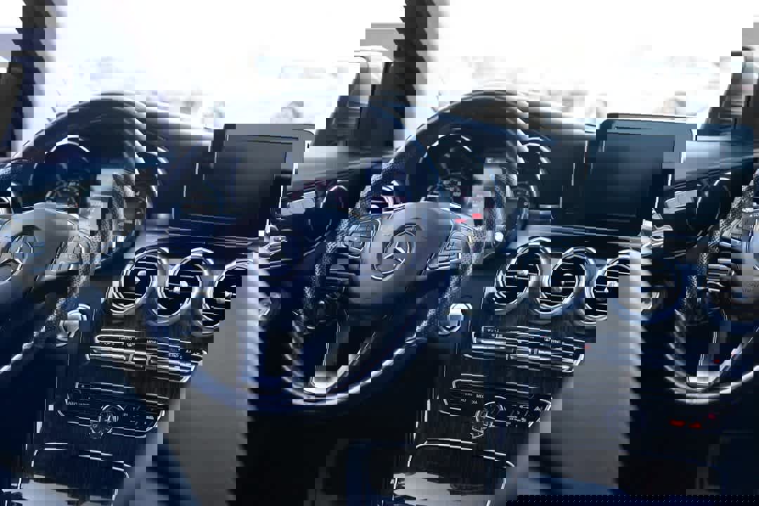 Used 2017 Mercedes-Benz C 300 4MATIC Sedan image 18