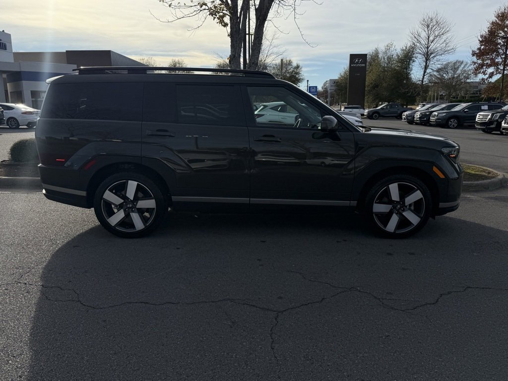 Used 2025 Hyundai Santa Fe Limited image 8