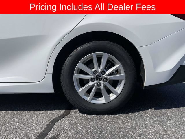 Used 2025 Toyota Camry LE FWD image 9