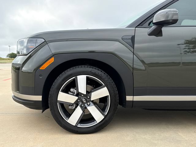 Used 2025 Hyundai Santa Fe Limited FWD image 5