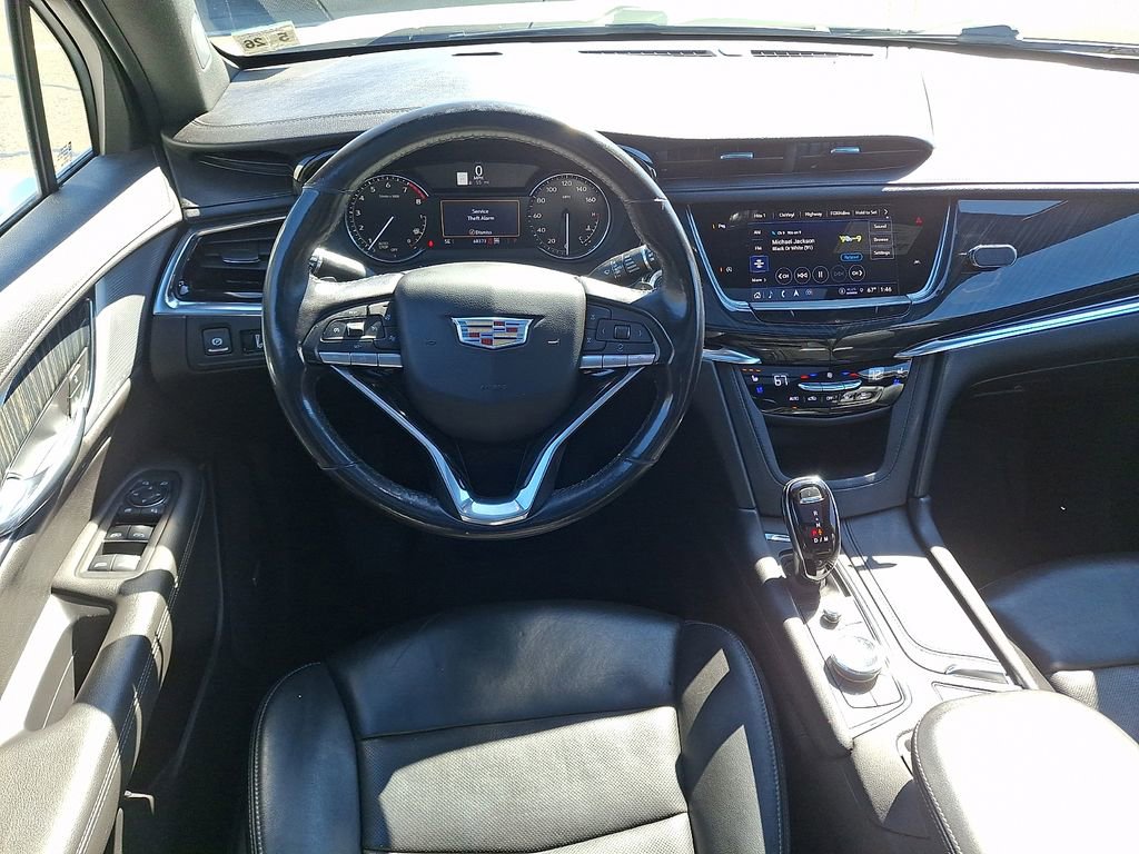 Used 2021 Cadillac XT6 Premium Luxury image 2