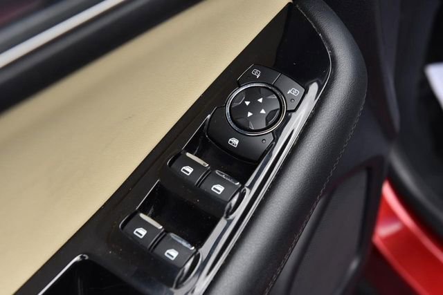 Used 2019 Ford Edge SEL w/ Equipment Group 201A FWD image 8