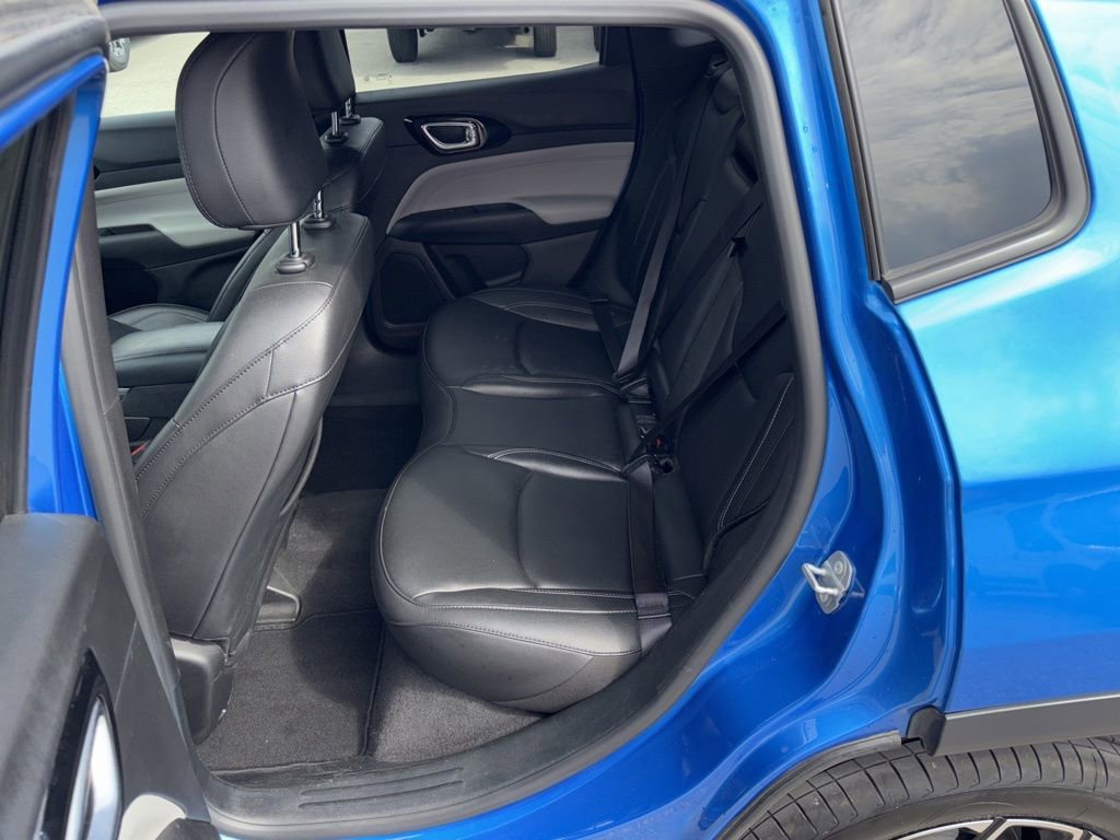 Used 2025 Jeep Compass Limited AWD/4WD image 10