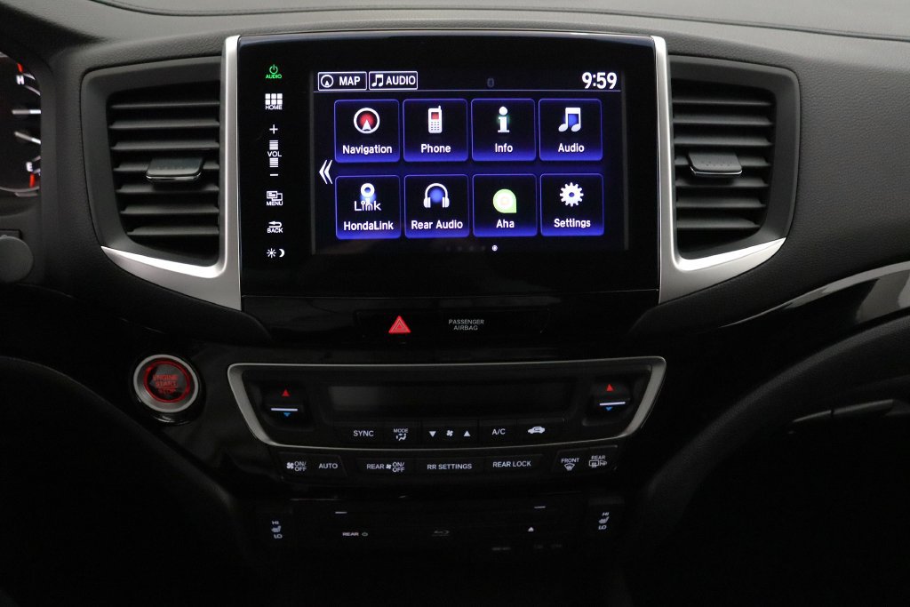 Used 2016 Honda Pilot Touring image 19