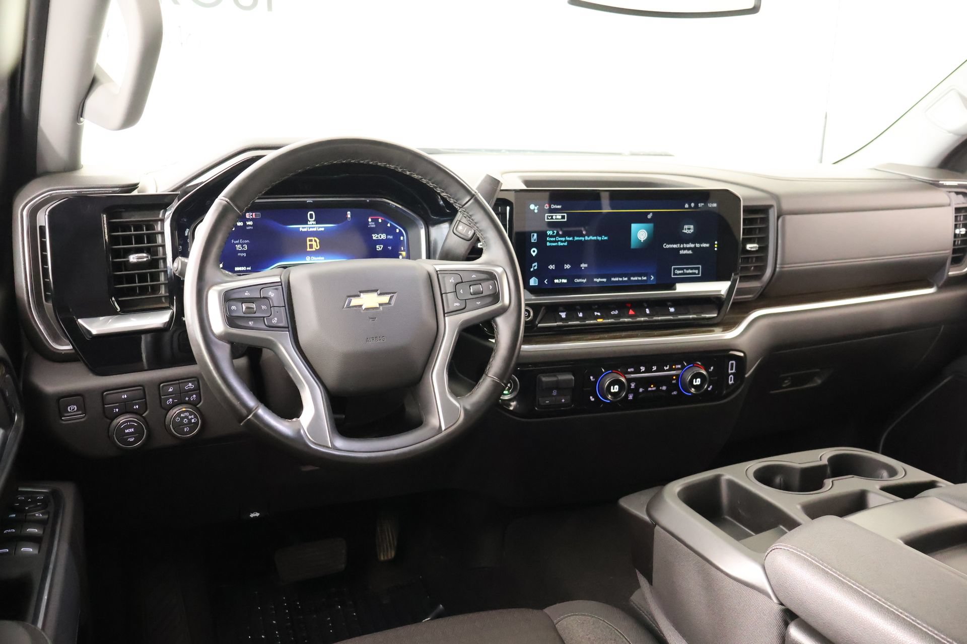 Used 2025 Chevrolet Silverado 3500 LT w/ Safety Package AWD/4WD image 2