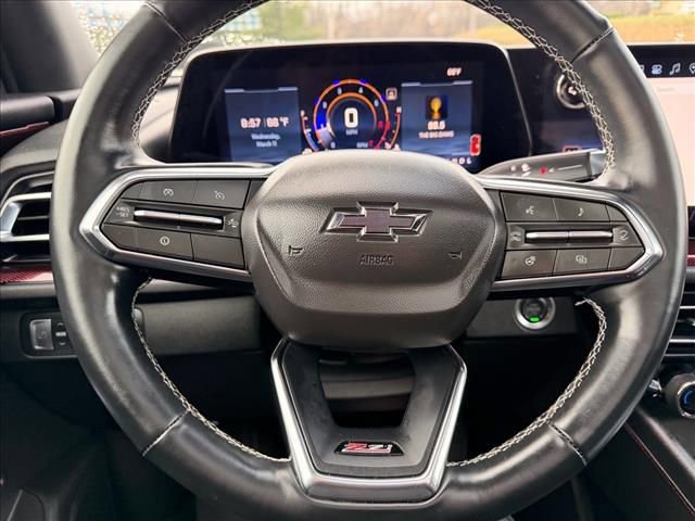 Used 2025 Chevrolet Traverse Z71 w/ Driver Confidence Package image 13